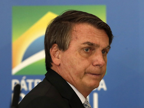 Bolsonaro change encore de ministre de la Santé