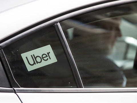Uber reconnaît aux chauffeurs un statut de travailleur salarié