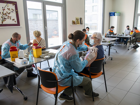 Les résidents des EMS vaudois sont vaccinés