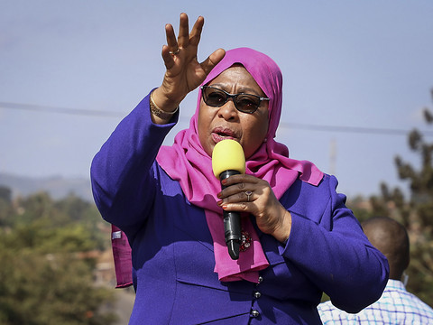 Samia Suluhu Hassan, première femme présidente du pays