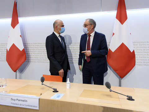 La Suisse compte 1748 nouveaux cas de coronavirus en 24 heures
