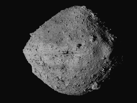 Un gros astéroïde est passé à proximité de la Terre