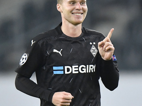 Bundesliga: Elvedi dans le onze idéal de la 26e journée