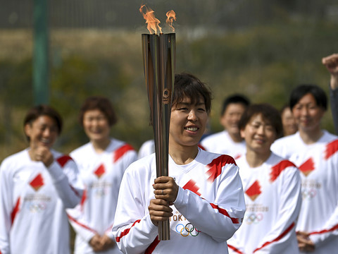 Le relais de la flamme olympique lance le compte à rebours