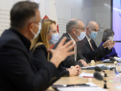 Huit millions de doses de vaccins d'ici fin juillet