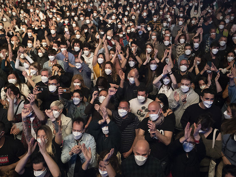 Rock de retour sur scène pour une expérience clinique à Barcelone