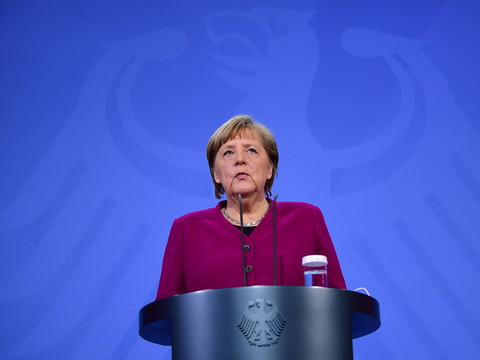 Carton rouge de Merkel aux Länder sur le respect des restrictions