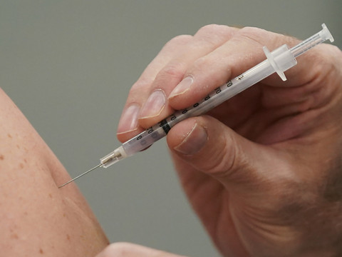Une étude confirme l'efficacité des vaccins à ARN messager