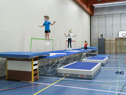 Les élèves sportifs sont meilleurs en mathématiques et grammaire
