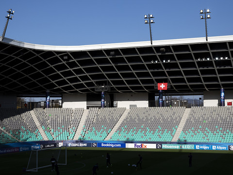 L'UEFA lève sa limite de 30% de public dans les stades