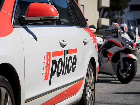 La police disperse un rassemblement d'étudiants à Sion