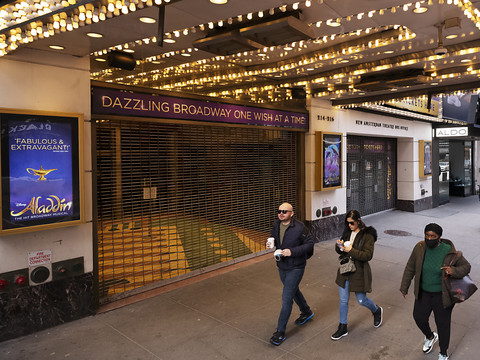 New York au théâtre, l'Europe à la traîne