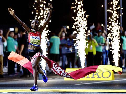 Ruth Chepngetich pulvérise le record du monde du semi-marathon