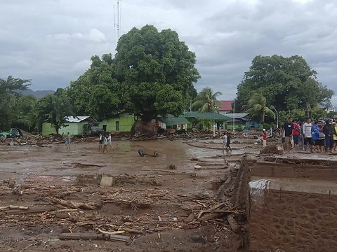 Les inondations font plus de 110 morts et des dizaines de disparus