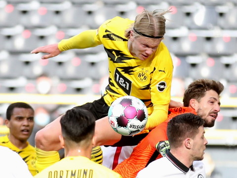 Dortmund ne va pas vendre Haaland sous la pression