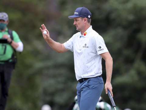 Justin Rose éclot en tête, les cadors se fanent