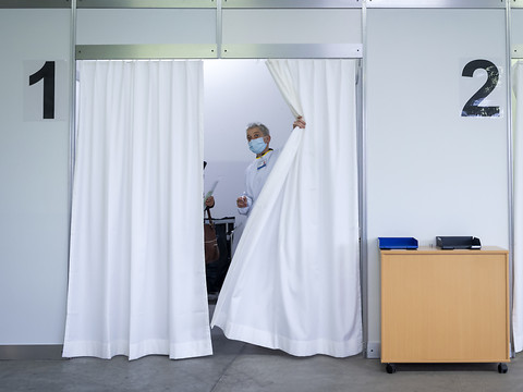Vaccins: 1174 déclarations d'effets indésirables évaluées en Suisse