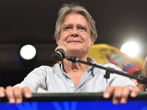 Le candidat de droite Guillermo Lasso remporte la présidentielle