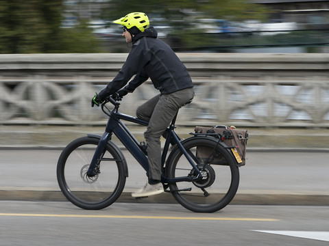 Les accidents de vélo électrique augmentent, une campagne lancée
