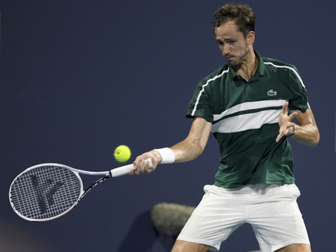 Le no 2 mondial Daniil Medvedev positif au Covid-19