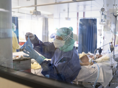 La Suisse compte 2241 nouveaux cas de coronavirus en 24 heures