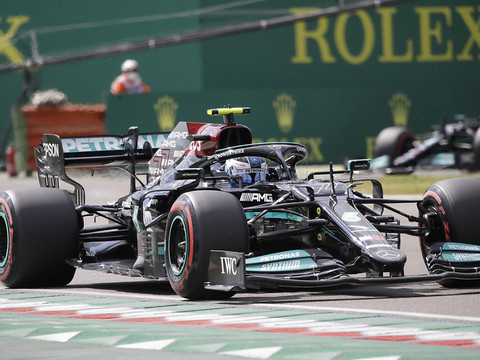 Hamilton en pole à Imola