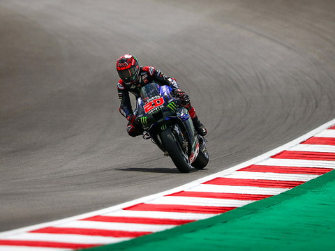 Quartararo en pole en MotoGP, Marquez 6e