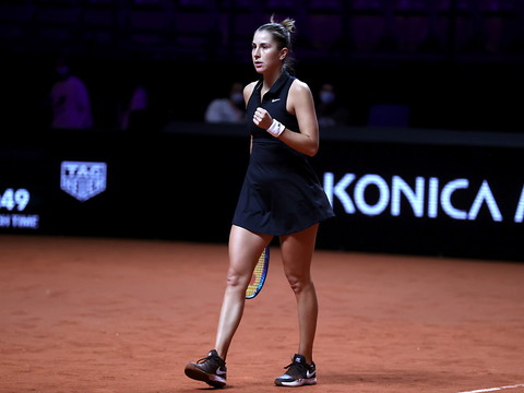 Bencic domine la 928e mondiale en deux sets