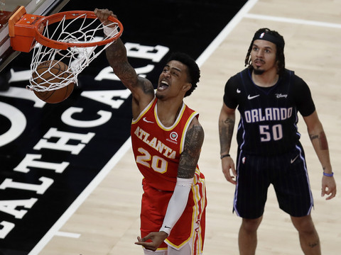 Une 9e victoire en 11 matches pour les Hawks