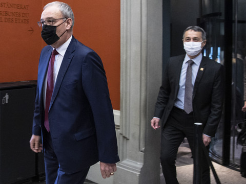 Les négociations doivent se poursuivre, selon une commission