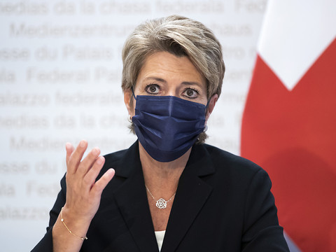 Confédération et cantons s'engagent contre la violence domestique