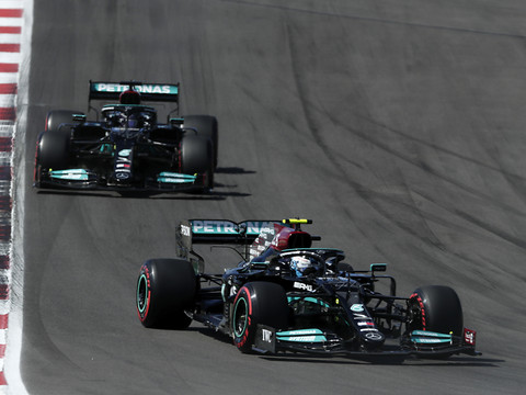Bottas (Mercedes) s'offre au Portugal sa première pole de la saison