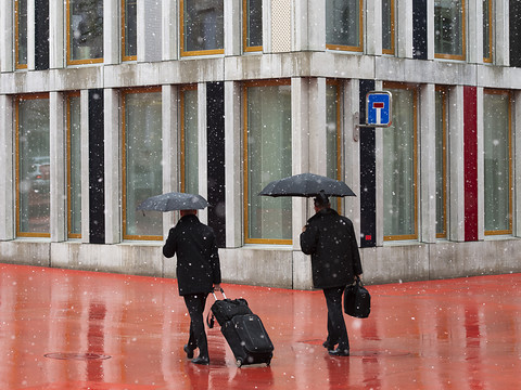 Les perspectives du marché du travail s'améliorent en Suisse
