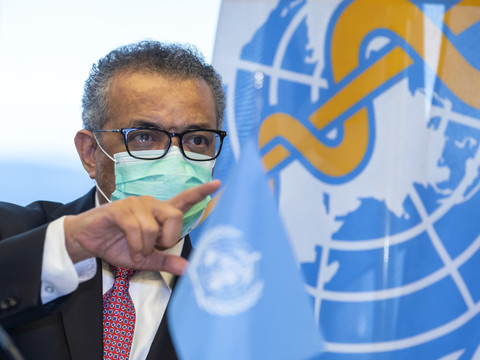 Vaccins: le patron de l'OMS en appelle à la solidarité du G7