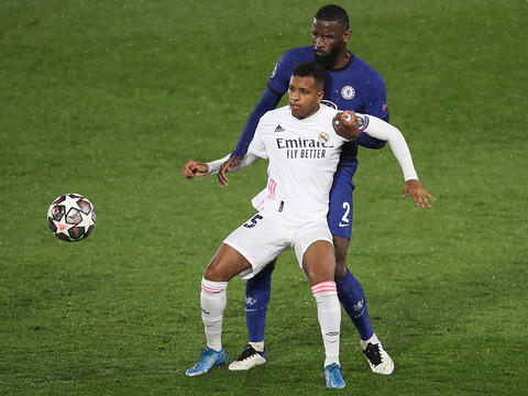 Très serré entre Chelsea et le Real Madrid