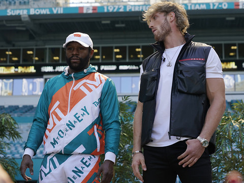 Mayweather et Logan en viennent aux mains