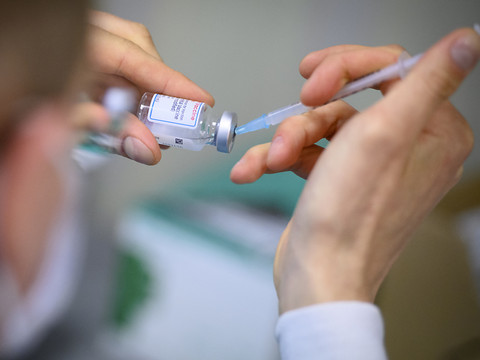 Plus de 1950 déclarations d'effets indésirables dus aux vaccins