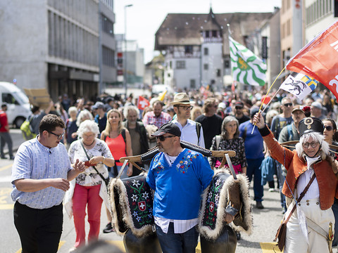 Environ 1500 manifestants à Aarau contre les mesures anti-Covid