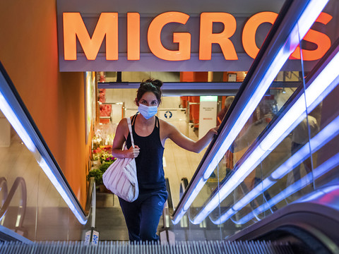 Migros et Coop dans le top 50 mondial du commerce de détail