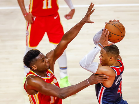Capela et les Hawks en play-off