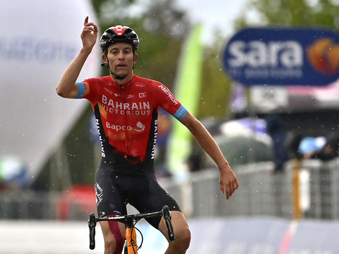 Magnifique victoire suisse lors de la 6e étape du Giro