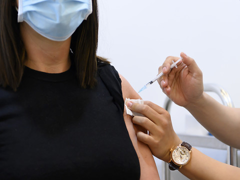 En Suisse, 129 cas de réinfection malgré les deux doses de vaccins