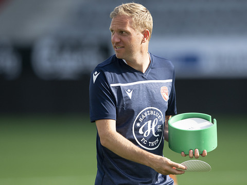 Ex-entraîneur de Thoune, Schneider émigre en Belgique