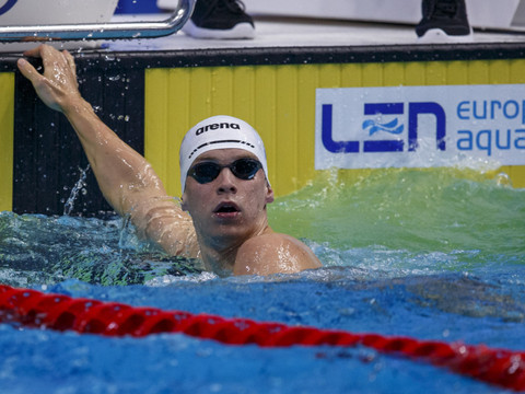 Mityukov 8e sur 100 m libre