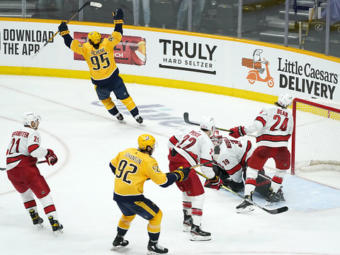 Nashville arrache un 1er succès en prolongation