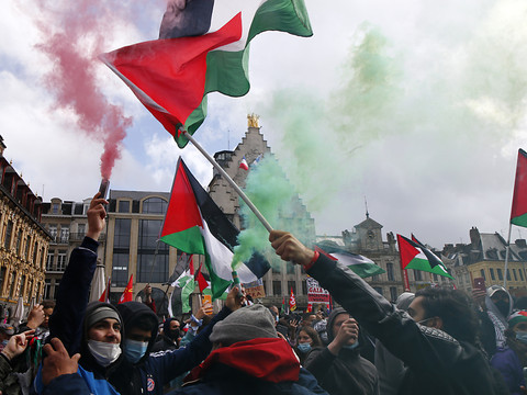 Milliers de gens dans la rue en France en soutien aux Palestiniens