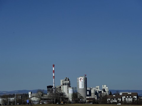 Holcim et AEW construisent une nouvelle centrale photovoltaïque