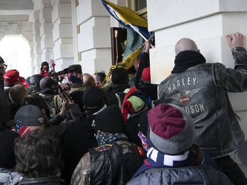 Assaut sur le Capitole: premiers accords de plaider-coupable