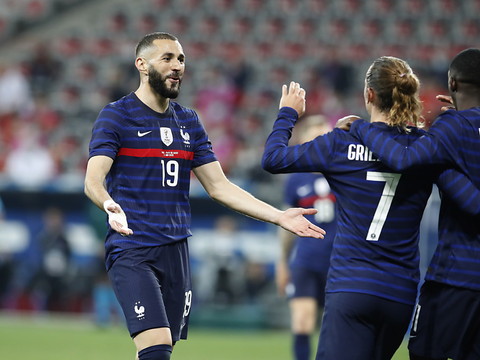 La France facile face au Pays de Galles