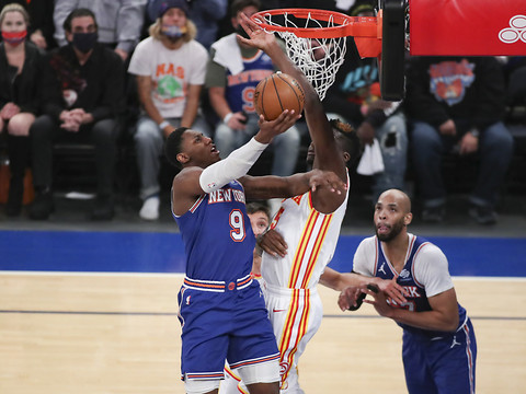 Les Hawks défieront les Sixers en demi-finale de Conférence